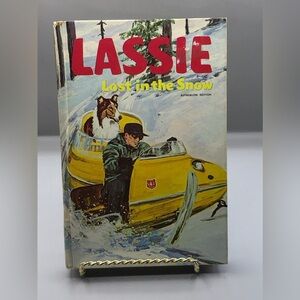 1969 “Lassie Lost in the Snow” , by Steve Frazee.  Hardcover Book